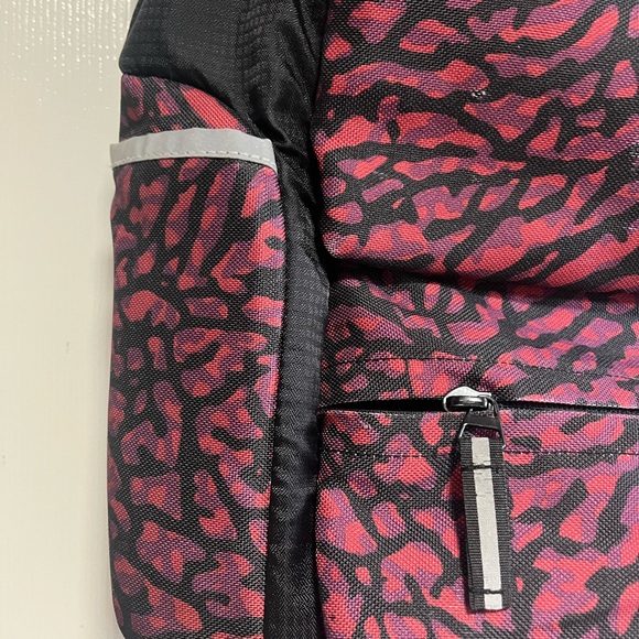 $5 SALE Basketball backpack. Rose, black, & purple print.  EUC - Picture 3 of 9